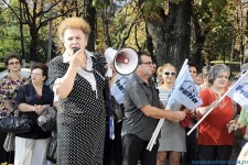Sistemul sanitar fierbe, ministrul Nicolaescu se „spala pe maini”
