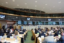 ACTA, respinsa in comisii de parlamentarii europeni