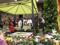 Mormântul de flori al Părintelui Iustin