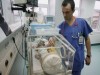 Noi dezvaluiri socante ale medicilor: „Suntem solicitati sa primim copii prematuri, dar ii refuzam din cauza lipsei aparaturii”