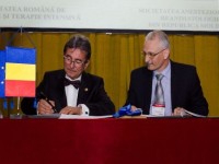 Congres istoric, marcat de fuziunea Societatilor de Anestezie si Terapie Intensiva din Romania si Moldova