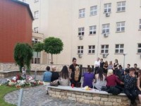 Studentii straini de la UMF Cluj, ajutati sa se integreze in mediul universitar