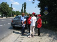 Soferii buzoieni, instruiti de voluntarii Crucii Rosii sa foloseasca trusa de prim ajutor