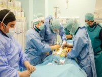 Premiera chirurgicala pentru salvarea vietii unui medic
