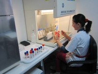 Specialistii straini vin azi in Romania in incercarea de a identifica sursa infectiilor din Arges
