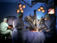 Medicii cer decontarea de catre CNAS a prostatectomiei prin chirurgie robotica