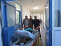 Zeci de buzoieni se „bat” pentru un post de brancardier la Spitalul Judetean Buzau