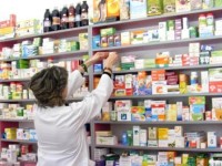 Ieftinirea treptata a medicamentelor si stoparea exporturilor paralele, solutii pentru criza din farmacii