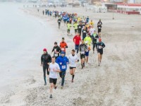 Peste 700 de persoane au alergat pe nisip pentru o cauza nobila