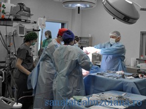 Final fericit in cazul unei paciente cu o afectiune rara, operata la Timisoara
