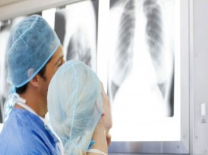 Voiculescu acuza presiuni politice la acreditarea Spitalului Sfanta Maria pentru transplant pulmonar