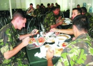 Medicii militari de la Cluj vor sa reformeze serviciul alimentar din armata