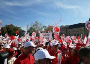 Mii de sindicalisti din Sanatate au protestat astazi in strada