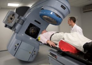 Încă trei Centre de radioterapie vor fi dotate cu echipamente moderne