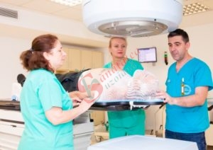 Pacienții cu cancer se pot trata acum prin Radioterapie cu intensitate modulată și în Spitalul Militar Central