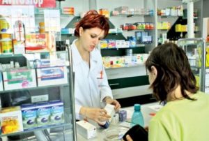 Produsele farmaceutice „înghit” 10% din cheltuielile lunare ale românilor