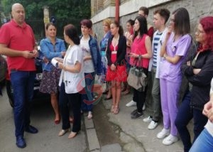 Moașele și tehnicienii radiologi de la SCJU Cluj au câștigat bătălia pentru salarii