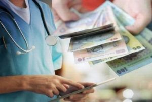 Jumătate din angajații sistemului public de sănătate, nemulțumiți de veniturile obținute