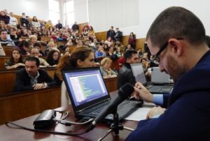 REZIDENȚIAT 2020: Studenții contestă majorarea taxei de participare la examenul din noiembrie