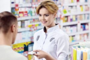 Ce cumpără românii, vara, din farmacii