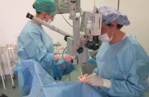 România, printre țările UE cu cele mai puține operații de cataractă
