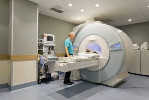 Două din cele trei tomografe de la SCJU Timișoara, trase „pe linie moartă” din cauze administrative