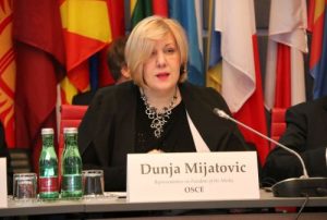 Discriminarea copiilor cu dizabilități în școlile românești, în atenția comisarului european pentru drepturile omului