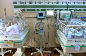 Scade vertiginos natalitatea în România
