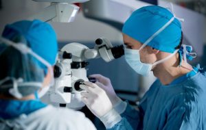 Dotări de ultimă generație la Clinica de oftalmologie a Spitalului Universitar