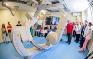 Cel mai performant robot de angiografie biplană a ajuns și în România