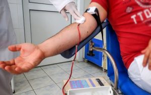 Sânge și cadouri pentru pacienții Institutului Clinic Fundeni