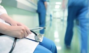 Se suspendă internările și consultațiile programate în spitalele publice și private și se stabilesc noi reguli de acordare a serviciilor medicale