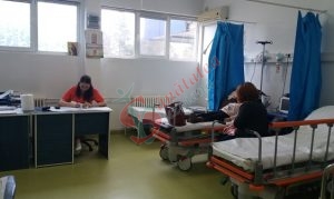 Sute de copii au ajuns cu infecții respiratorii, gripă și pneumonii la Spitalul Județean Buzău