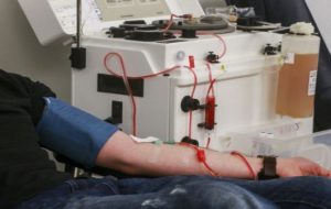 Pacienții cer o implicare mai fermă a autorităților în promovarea donării de plasmă