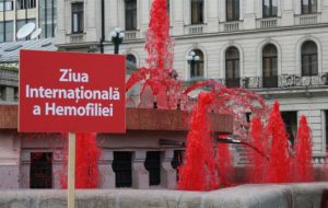 „Toți în roșu!”, de Ziua Internațională a Hemofiliei