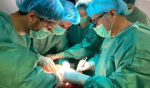 Trei pacienți români au fost salvați cu primele organe prelevate de la un pacient din străinătate