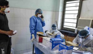 Competențele medicilor care îngrijesc pacienți Covid-19 vor fi extinse, în perioada pandemiei