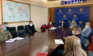 Prefectul și managerii spitalelor publice din Buzău au stabilit ultimele detalii pentru vaccinarea anti-Covid