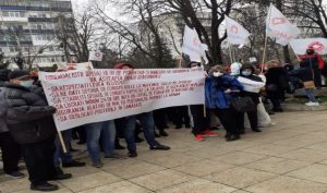 Protestul Sanitas de la Prefectură a reunit 100 de sindicaliști buzoieni
