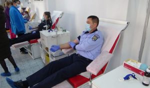 Polițiștii buzoieni din toate structurile s-au mobilizat pentru a dona sânge și plasmă
