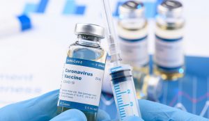 CNCAV a autorizat folosirea unui vaccin anti-COVID diferit la rapel, în situații speciale