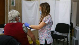 Procent infim de pozitivare în rândul românilor vaccinați împotriva Covid-19