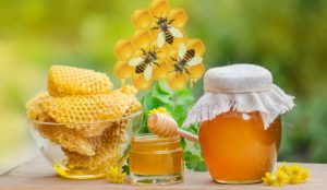 Mierea de albine, medicamentul dulce și parfumat