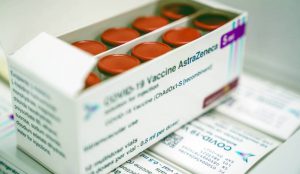 România donează aproape 1,3 milioane de doze de vaccin AstraZeneca