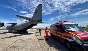 Un pacient din Iași, cu arsuri grave, transportat cu o aeronavă a MApN, la Viena