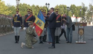 Spitalul Militar Central a primit Drapelul de Luptă de la Președintele Klaus Iohannis