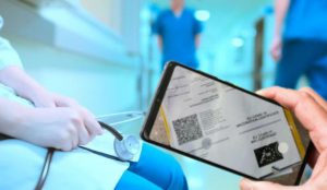 Certificatul digital devine obligatoriu pentru personalul medical din spitale