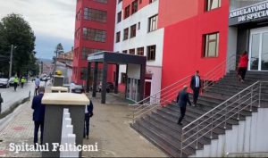După trei decenii de la demararea construcției, spitalul din Fălticeni și-a deschis astăzi ușile primilor pacienți