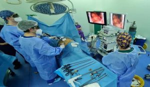 Specialiștii de la ICUTR Cluj au realizat primul autotransplant renal din România