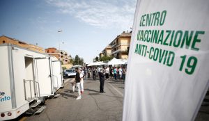 Românii din Italia, mai conștiincioși decât cei din țară, când vine vorba de vaccinare